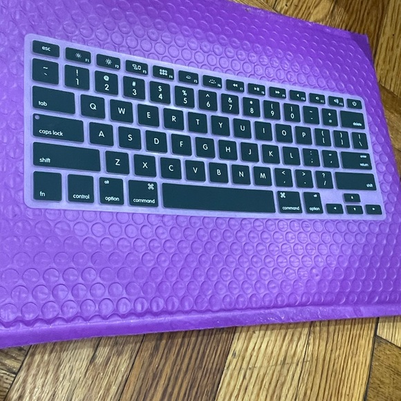 Apple MacBook Keyboard Case NWOT - Picture 2 of 3